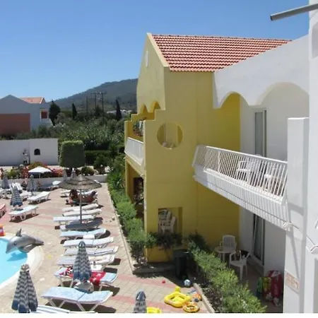 Ξενοδοχείο με διαμερίσματα Valsami 4*