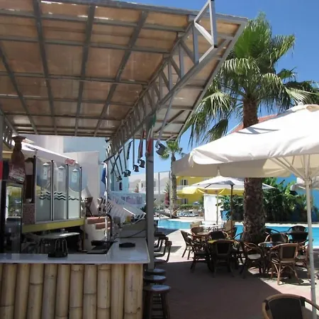 Ξενοδοχείο με διαμερίσματα Valsami