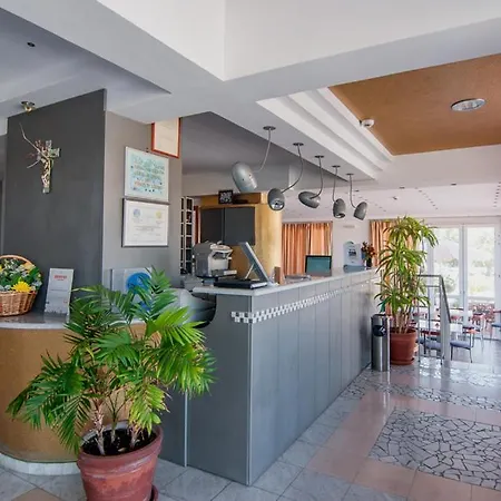 Valsami Ξενοδοχείο με διαμερίσματα 4*