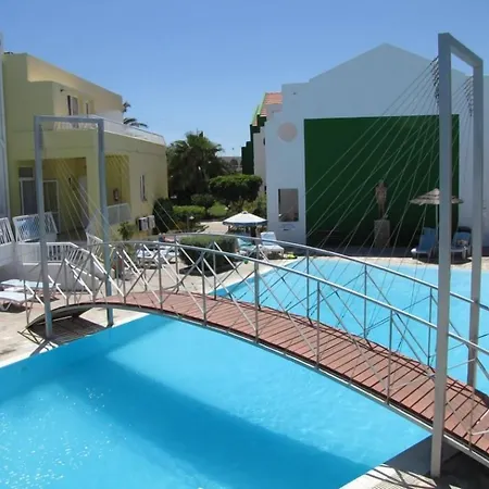 Valsami Aparthotel Kremastí