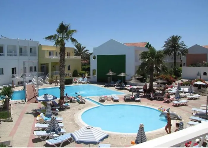 Valsami Aparthotel Kremastí